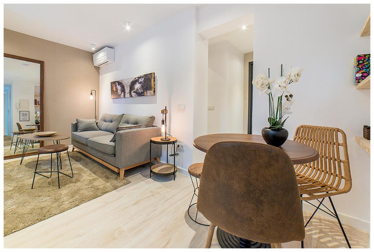 Apartamentos Madrid Rio Екстериор снимка