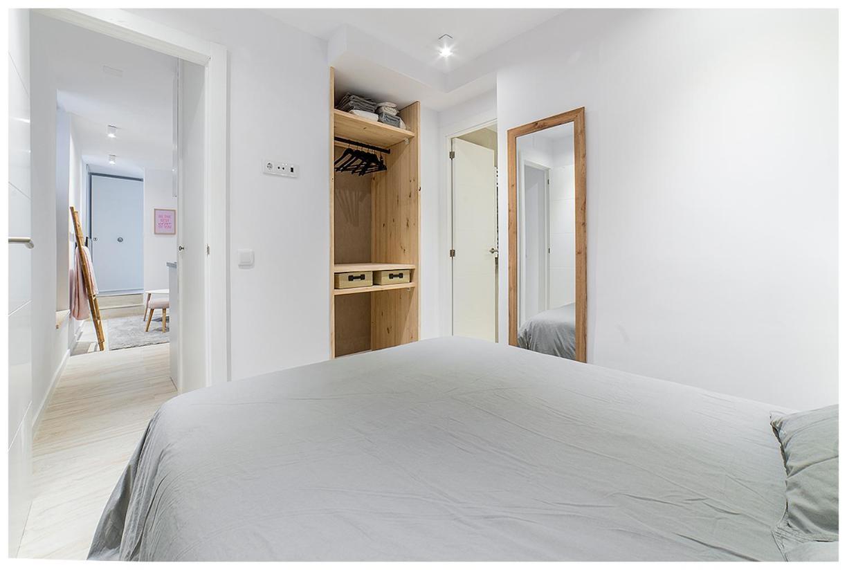 Apartamentos Madrid Rio Екстериор снимка