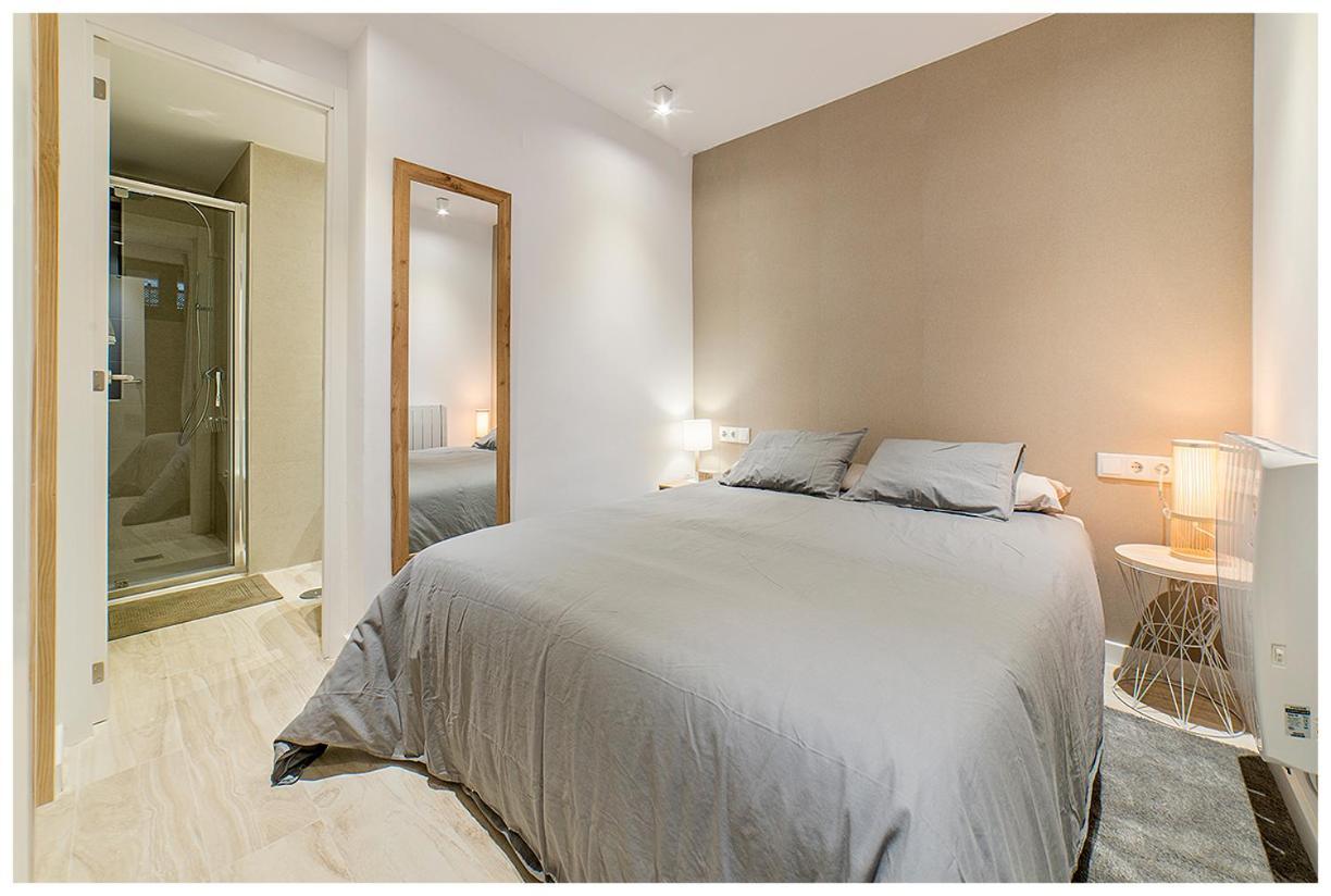Apartamentos Madrid Rio Екстериор снимка
